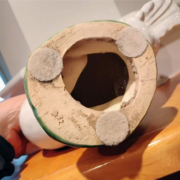 Vintage Majolica White Dove Figurine 9" Tall x 11" Long Chip on Tail Italy - Picture 13 of 13